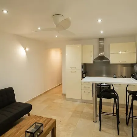 Appartamento Joli Studio Pres De La Plage