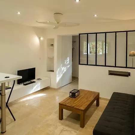 Joli Studio Pres De La Plage Saint-Cyr-sur-Mer